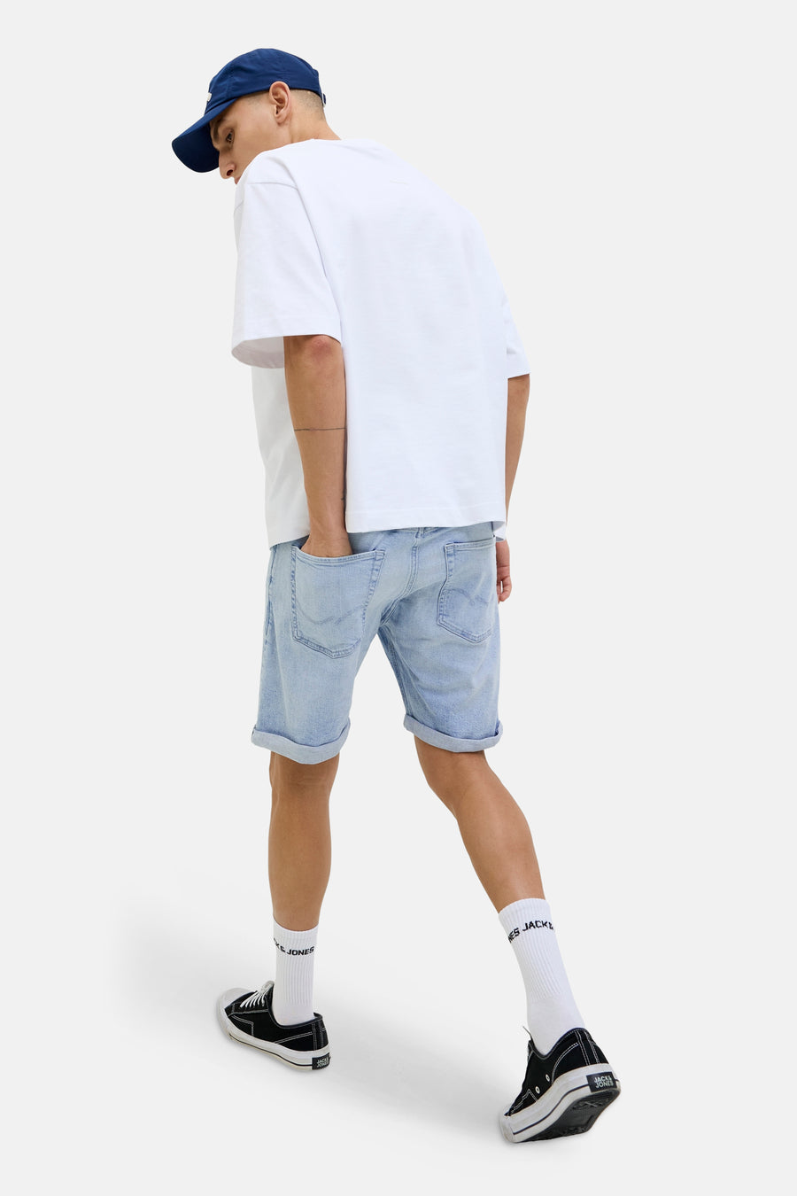 Short - light blue denim