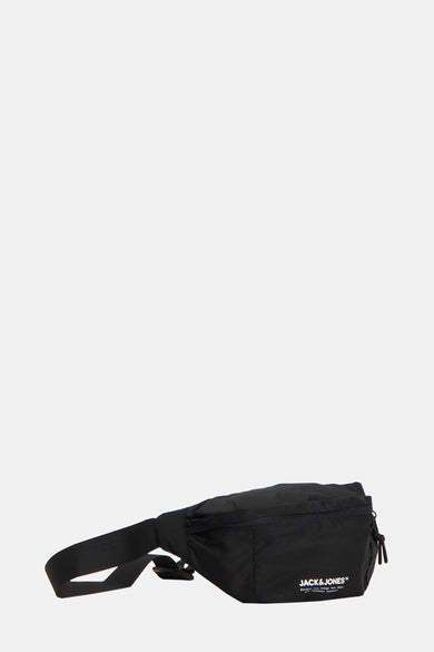 Zwarte schoudertas van ACCESSORIES BY JACK & JONES met ritssluiting en verstelbare band.