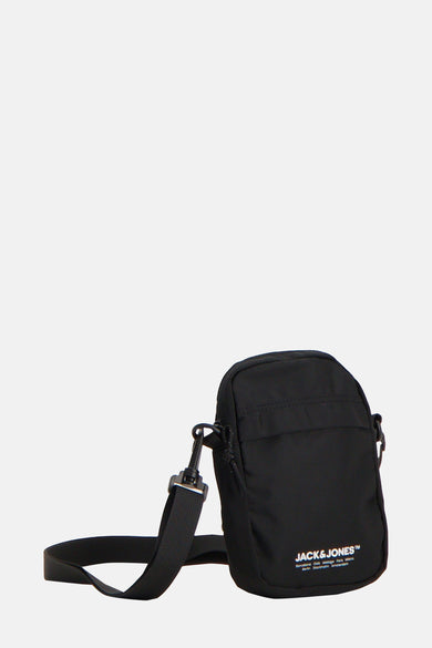 Sac à dos noir d'ACCESSORIES BY JACK & JONES, avec une sangle ajustable et un petit logo imprimé.
