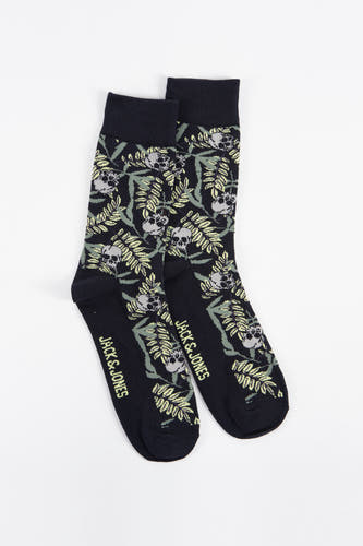 Zwarte sokken van ACCESSORIES BY JACK & JONES, met een doodskop- en bladmotief.
