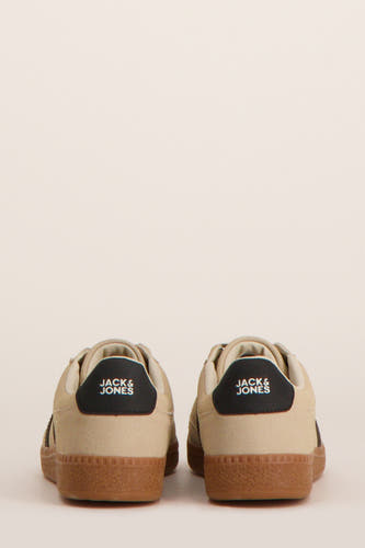 Beige sneakers van ACCESSORIES BY JACK & JONES, achteraanzicht met merklogo op de hiel.