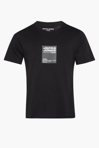 Zwart T-shirt met korte mouwen van CORE by JACK & JONES, met een grafische print op de borst.
