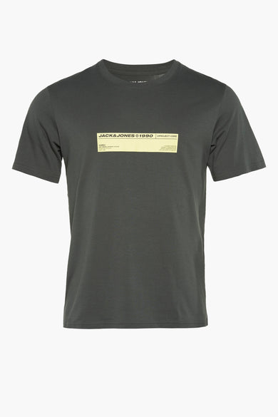 Donkergroene korte mouw T-shirt van CORE BY JACK & JONES met crèmekleurig label en tekstprint op borst, front view