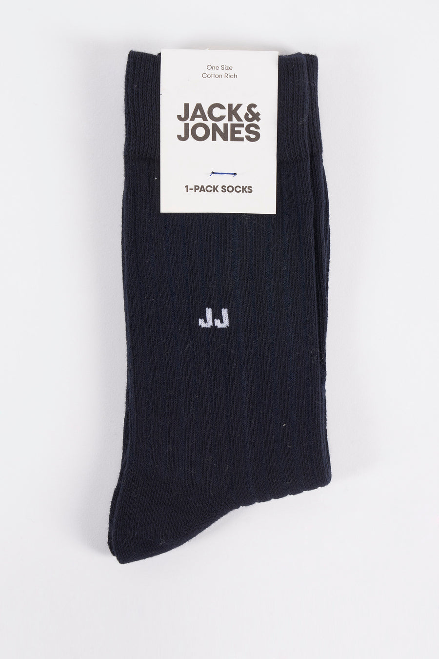 Blauwe sokken van ACCESSORIES BY JACK & JONES, met een gebreide textuur en witte initialen op de enkel.