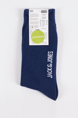 Blauwe sokken van ACCESSORIES BY JACK & JONES, met witte merknaam op de schacht.
