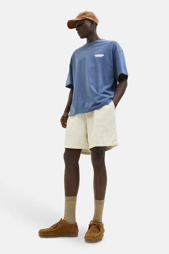 Ecrukleurige short van JACK & JONES JEANS INTELLIGENCE, met een corduroy textuur en een losse pasvorm.