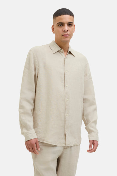 Chemise beige à longues manches de PREMIUM by JACK & JONES, texture lin lisse.