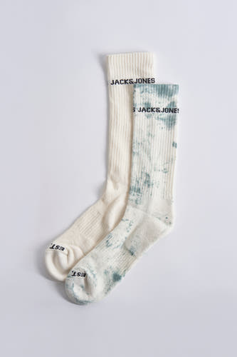 Multipack sokken van ACCESSORIES BY JACK & JONES, waarvan één effen en de ander met een batikpatroon.