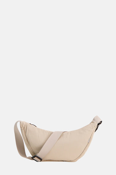 Sac bandoulière écru d'ACCESSORIES BY JACK & JONES, avec une bande de éouder en tissu et des détails noirs.