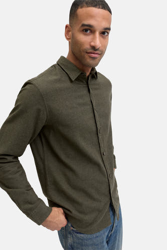 Groen, lange mouwen hemd van ORIGINALS BY JACK & JONES, gedragen met een jeans en een klassieke kraag.
