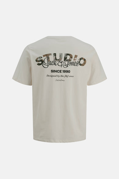 Beige T-shirt met korte mouwen van CORE by JACK & JONES, met 'Studio Jack & Jones' print op de rug.