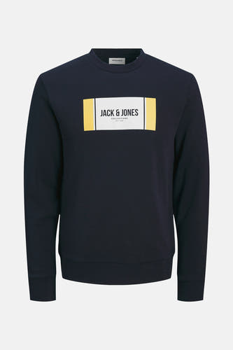 Blauwe sweater met ronde hals van CORE by JACK & JONES, met een rechthoekige print op de borst.
