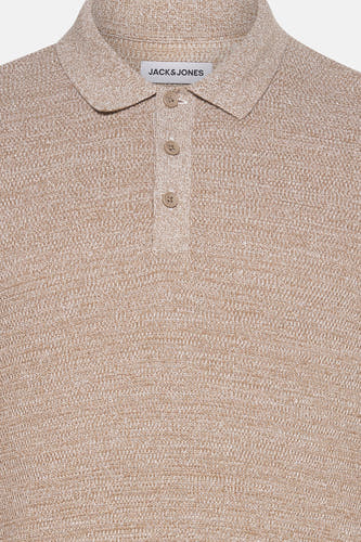 Beige V-halstrui van CORE by JACK & JONES met een subtiele textuur en knoopsluiting bij de hals.