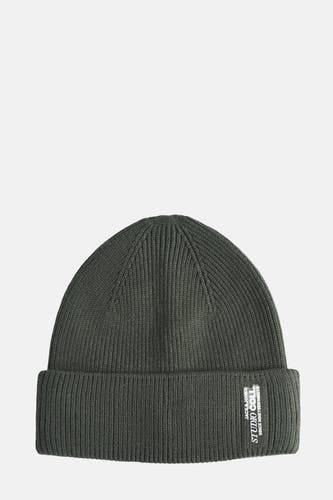 Groene muts van ACCESSORIES BY JACK & JONES met ribbels en een label op de omslag.
