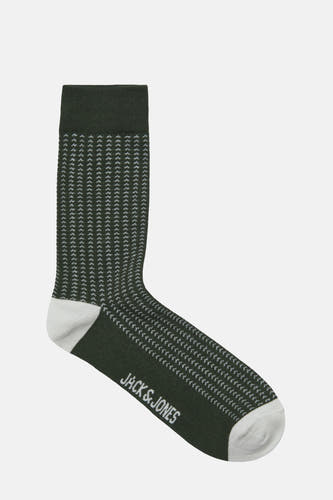 Groene sokken van ACCESSORIES BY JACK & JONES, met witte hak en teen en een subtiel zigzagpatroon.
