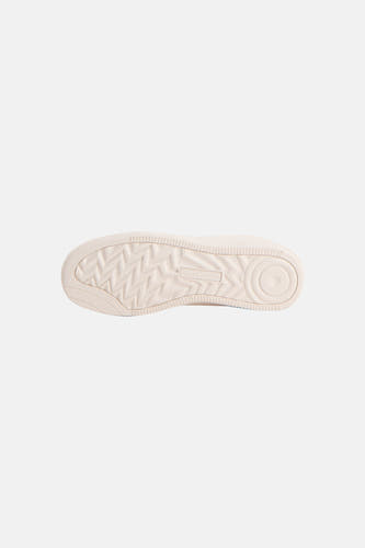 Baskets blanches d'ACCESSORIES BY JACK & JONES, avec une semelle beige à relief