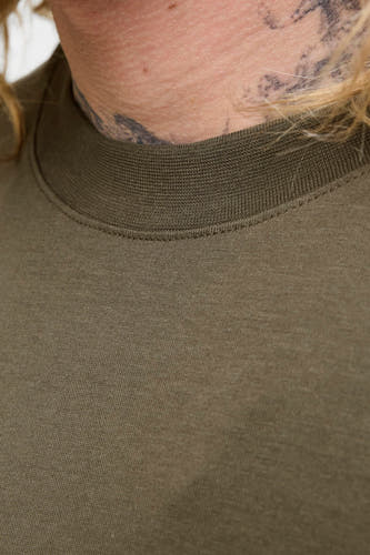 T-shirt vert de mantes courtes man CORE CORE JACK & JONES, avec une encolure ronde côtelée.