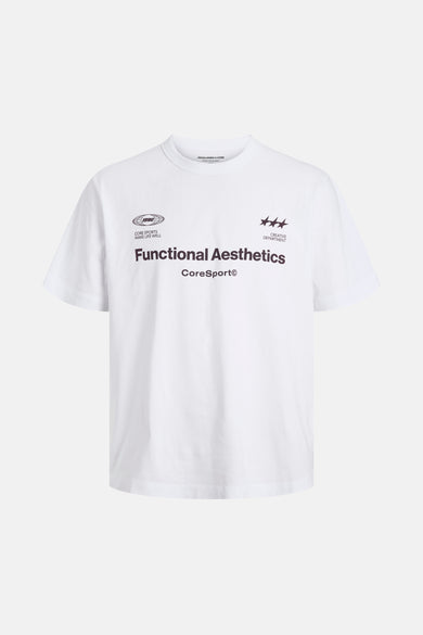 Wit T-shirt met korte mouwen van Core by JACK & JONES, met tekst en logo's op de voorkant.
