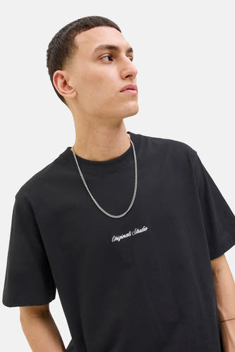 T-shirt noir à manches courtes d'ORIGINALS BY JACK & JONES, avec une chaîne argentée et le texte "Originals Studio".