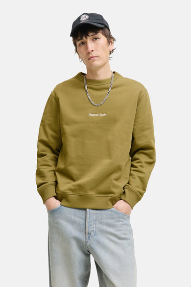 Groene sweater van ORIGINALS BY JACK & JONES, met een ronde hals en een zilveren ketting.