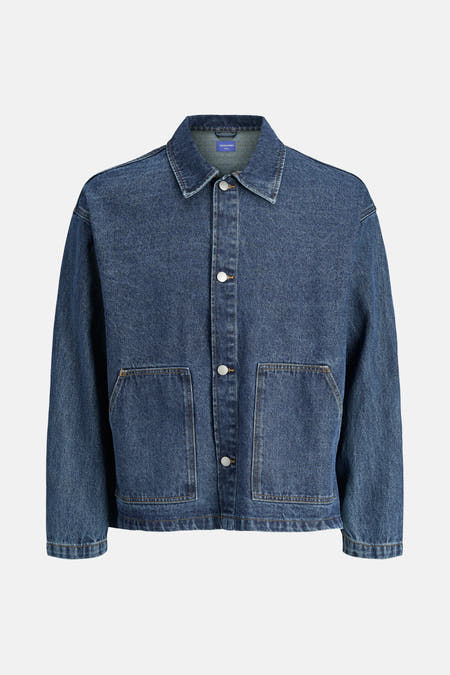 Donkerblauw jeanshemd van ORIGINALS by JACK & JONES, met knoopsluiting en twee borstzakken.