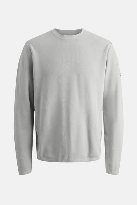 Grijze trui met ronde hals van CORE BY JACK & JONES, met een ribgebreide textuur.
