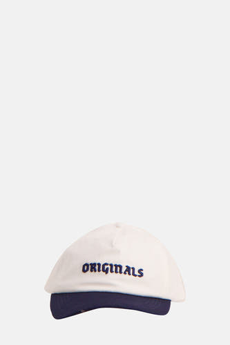 Blauw met witte pet van ACCESSORIES BY JACK & JONES, met geborduurd opschrift "ORIGINALS".