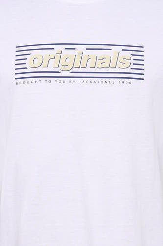 Wit T-shirt met korte mouwen van ORIGINALS BY JACK & JONES, met 'originals' en horizontale lijnen in marineblauw en crème.
