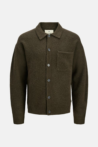 Bruin gilet van PREMIUM BLUE by JACK & JONES, met lange mouwen, knoopsluiting en een borstzak.