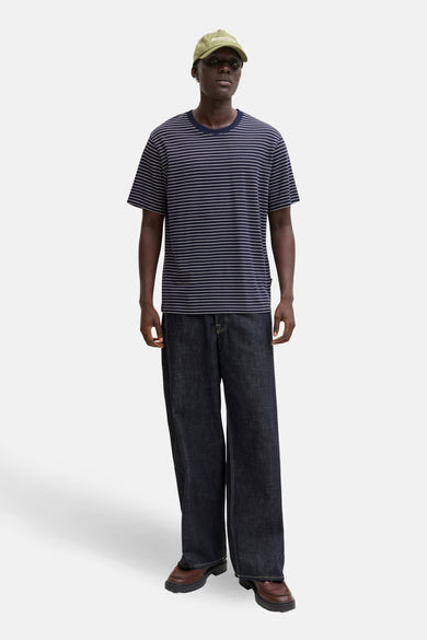 Blauw gestreept T-shirt met korte mouwen van Originals by Jack & Jones, met een ronde hals en casual pasvorm.