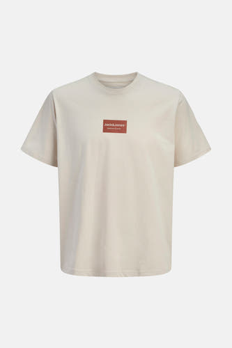 Beige T-shirt met korte mouwen van CORE BY JACK & JONES, met een rechthoekig logo op de borst.
