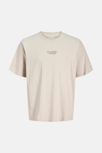 Beige T-shirt van Originals by Jack & Jones met de tekst 'Our Archive OF CREATIONS' in roodbruin op de borst.