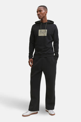 Zwarte sweater met capuchon van CORE by JACK & JONES, met logo op de borst en trekkoorden.