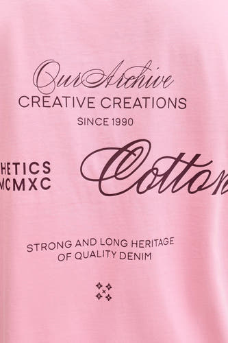 Roze T-shirt met korte mouwen van ORIGINALS BY JACK & JONES, met donkerbruine tekstopdruk.