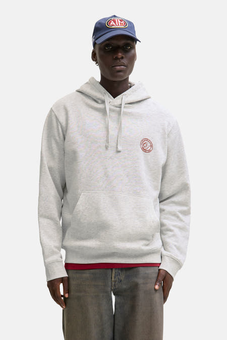 Witte sweater met kap van ORIGINALS BY JACK & JONES, met logo op de borst en een buidelzak.