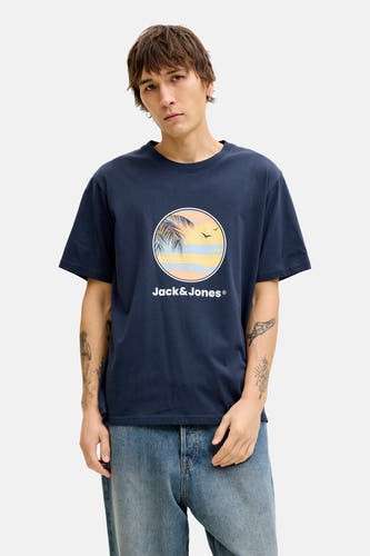 Blauw T-shirt met korte mouwen van Jack & Jones, met een ronde print van een tropisch landschap.