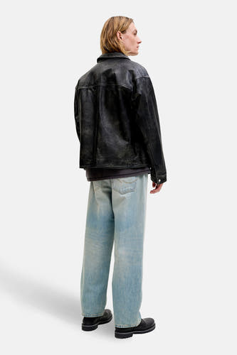 Jeans large de JACK & JONES JEANS INTELLIGENCE, en denim bleu clair à jambes larges.