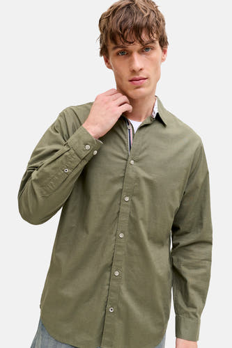 Groen overhemd met lange mouwen van PREMIUM by JACK & JONES, met knoopsluiting en subtiele textuur.