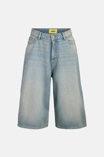 Short - light blue denim