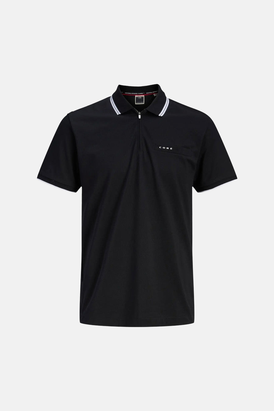 Zwarte polo van CORE BY JACK & JONES met korte mouwen, gestreepte kraag, ritsluiting en 'CORE' op de borst.