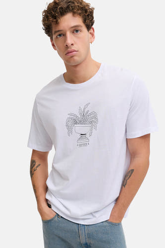 Wit T-shirt met korte mouwen van JJREBEL, met een plant in pot-illustratie op de borst.