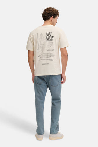 T-shirt écru de JJREBEL, à manches courtes et imprimé planche de surf au dos, à combiner avec un jean et des baskets.