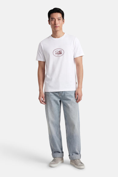 T-shirt blanc à manches courtes de ORIGINALS BY JACK & JONES, avec un imprimé sur la poitrine, à porter avec un jean et des baskets.