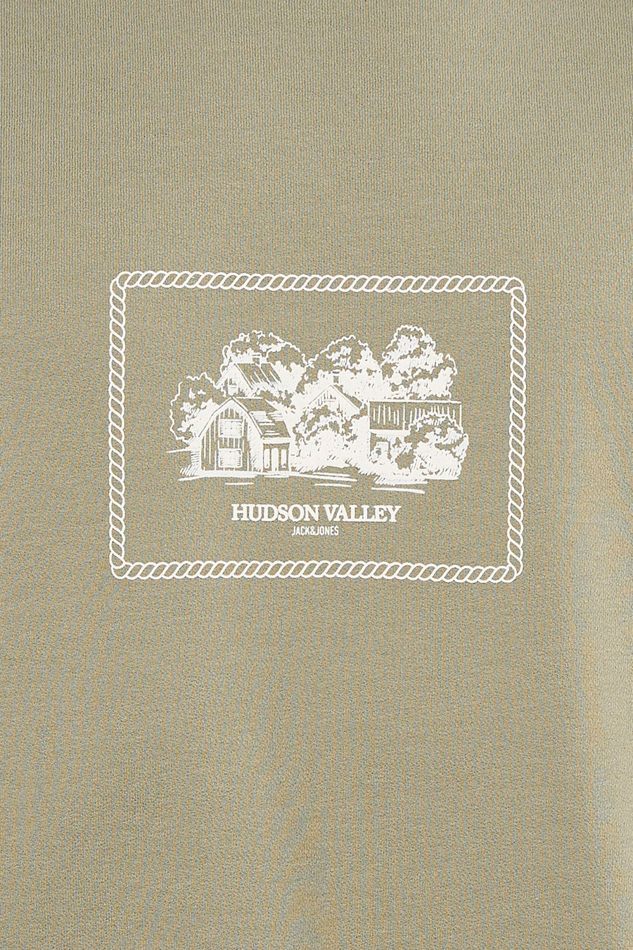 T-shirt à manches courtes vert de ORIGINALS BY JACK & JONES, avec un imprimé blanc d'une maison dans un cadre en corde.