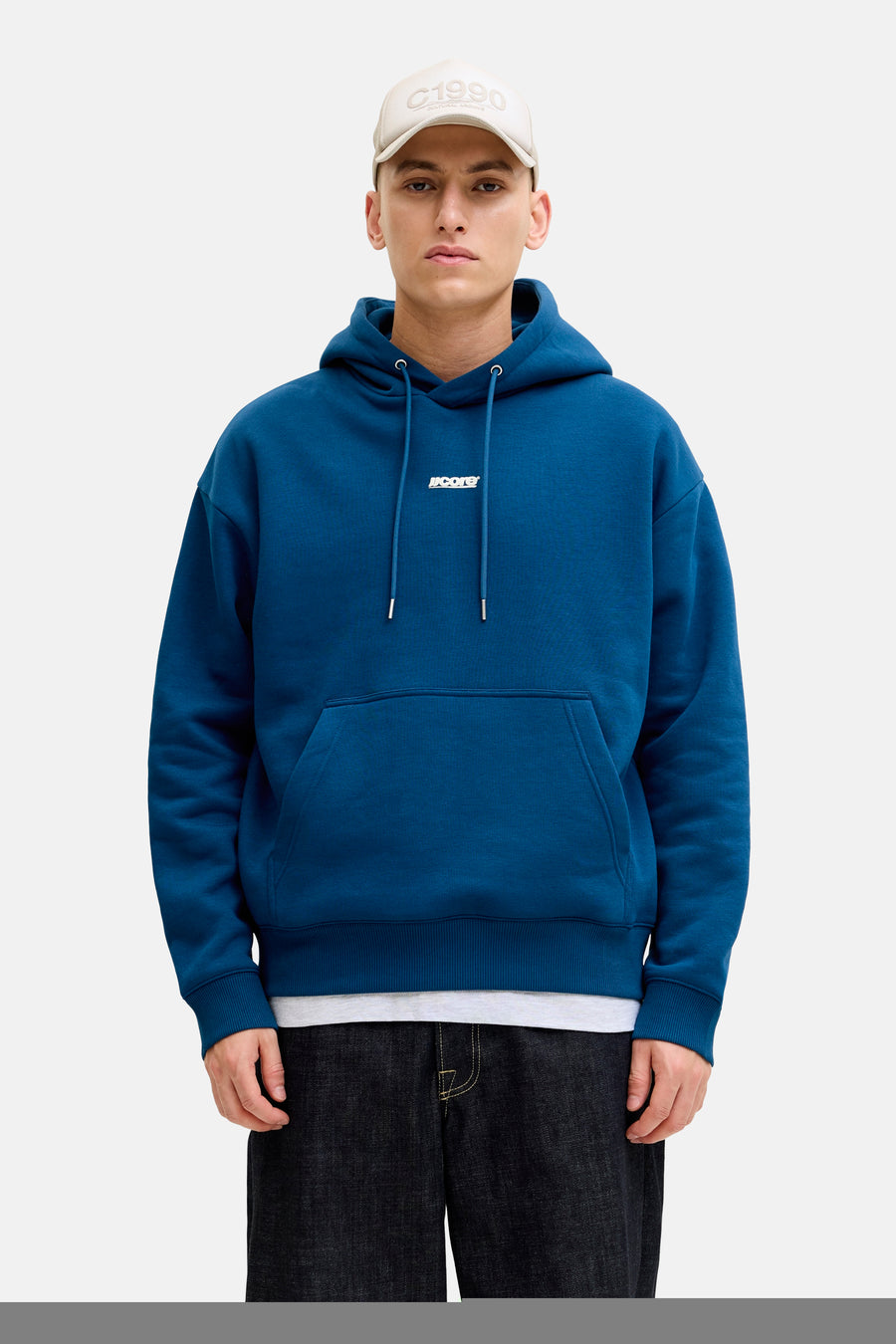 Sweat à capuche bleu de CORE BY JACK & JONES, avec cordons de serrage et une poche kangourou.