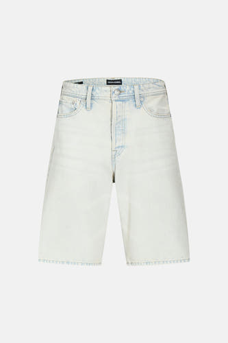 Lichte blauwe denim short van JACK & JONES JEANS INTELLIGENCE met knoopsluiting en wijde pijpen.