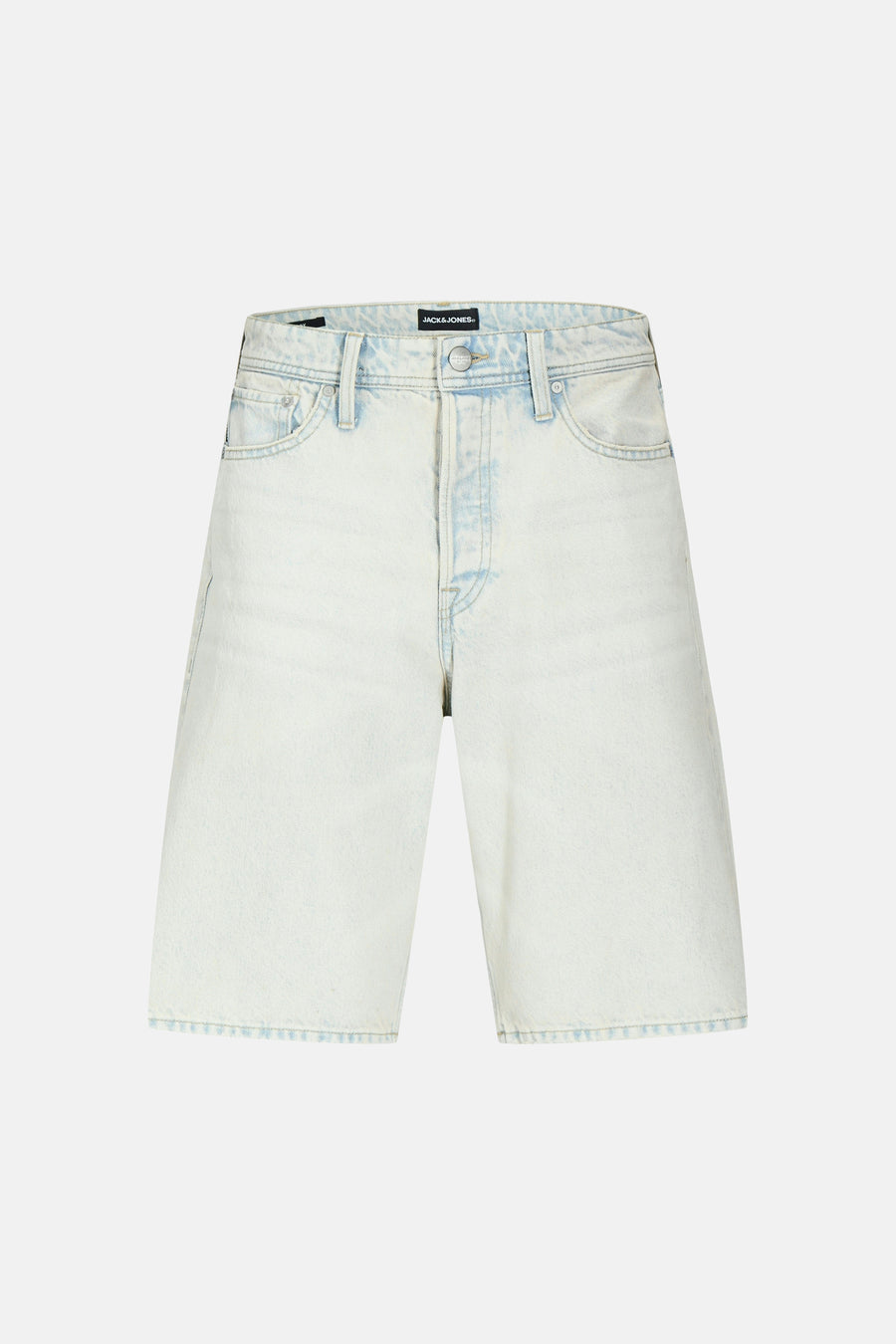 Lichtblauwe denim short van JACK & JONES JEANS INTELLIGENCE met brede pijpen, knoopsluiting en zakken, van voren gezien.