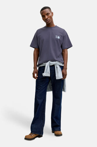 Blauw T-shirt van ORIGINALS BY JACK & JONES, met een kleine print en een geruit overhemd om de taille.