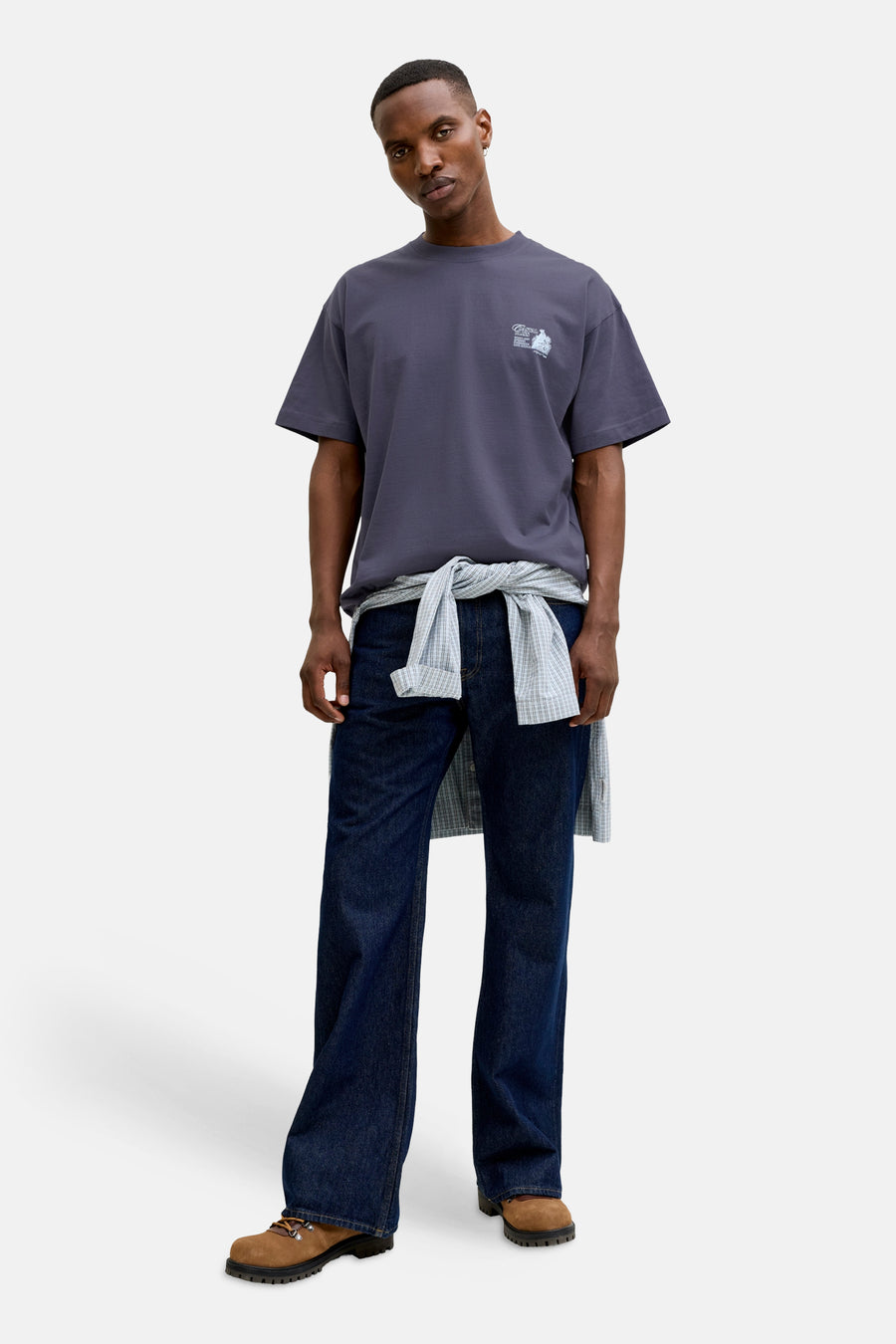 Blauw T-shirt van ORIGINALS BY JACK & JONES, met een kleine print en een geruit overhemd om de taille.