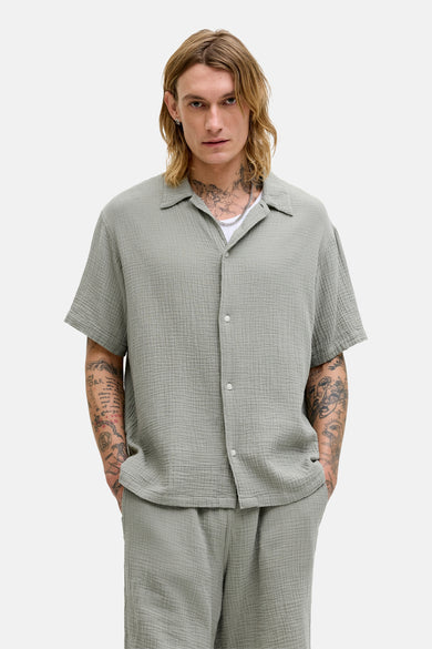 Groen overhemd met korte mouwen van ORIGINALS BY JACK & JONES, met een geweven textuur.